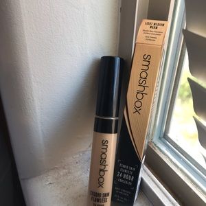 Smashbox concealer